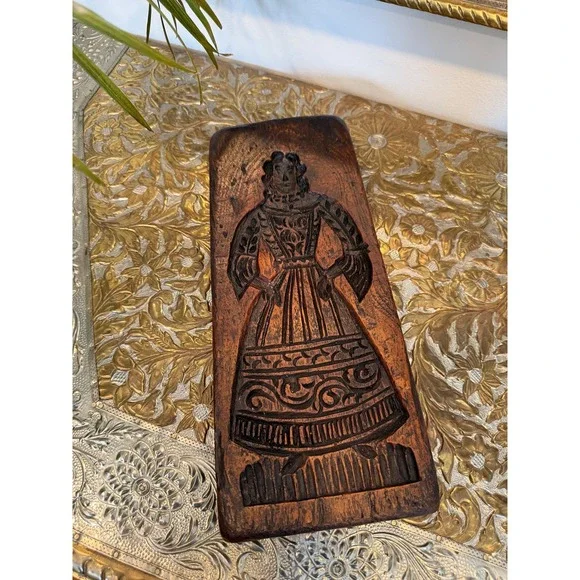 Vintage Butter Mold Style Wall Plaque 1971